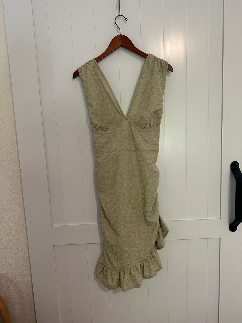 PrettyLittleThing Olive Green V-Neck Ruffle Midi Dress